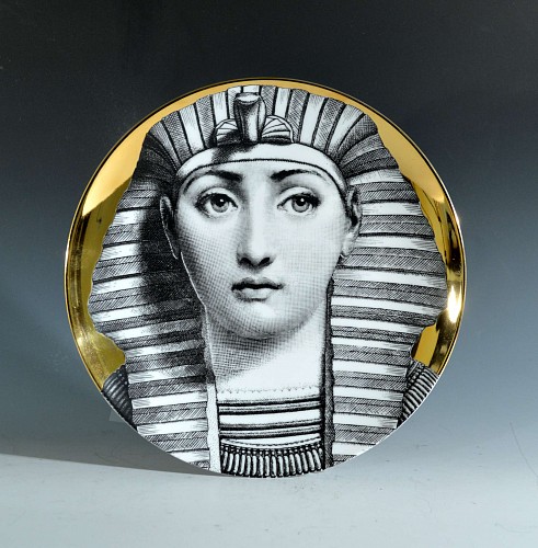 Piero Fornasetti Fornasetti Gold Tema E Variazioni Plate, Number 221, the iconic image of  Lina Cavalieri, Atelier Fornasetti. SOLD •