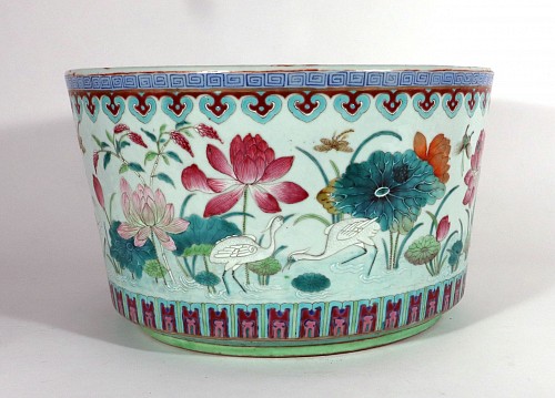 Chinese Export Porcelain Chinese Porcelain Large Porcelain Jardiniere, Mid-19th Century SOLD •