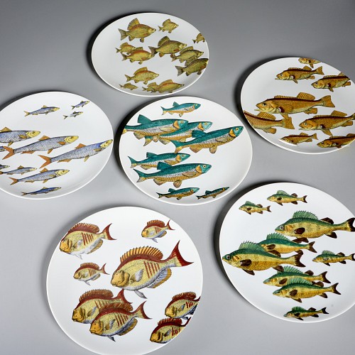 Piero Fornasetti Piero Fornasetti "Pesci" Porcelain Plates, Set of Six Plates with Schools of Fish, 1970 SOLD •