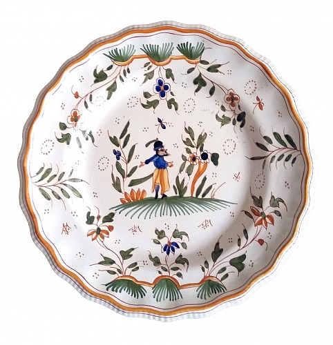 Edme Samson et Cie, Paris, French Faience Moustier-style Plate. Edme Samson et Cie, Paris, 19th-century $350