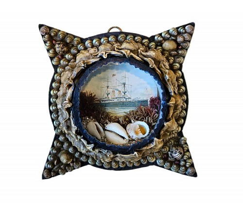 Search:  Sailor's Valentine, British Star-form Valentine Diorama of Ship, 1900, $1,500
