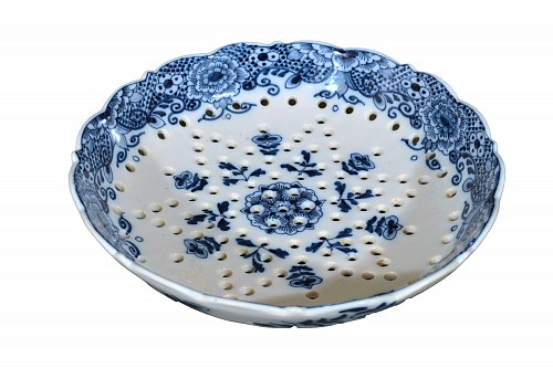 Search:  Dutch Delft, Dutch Delft Blue & White Cress Dish, Tichelaar, Makkum, 1890, $550